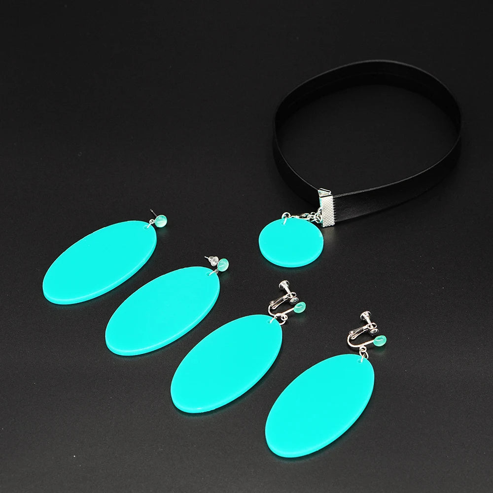 "Elegant Green Cosplay Earrings & Necklace – Anime-Inspired Jewelry"