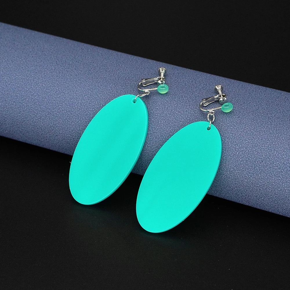 "Elegant Green Cosplay Earrings & Necklace – Anime-Inspired Jewelry"