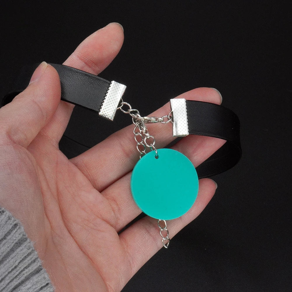 "Elegant Green Cosplay Earrings & Necklace – Anime-Inspired Jewelry"