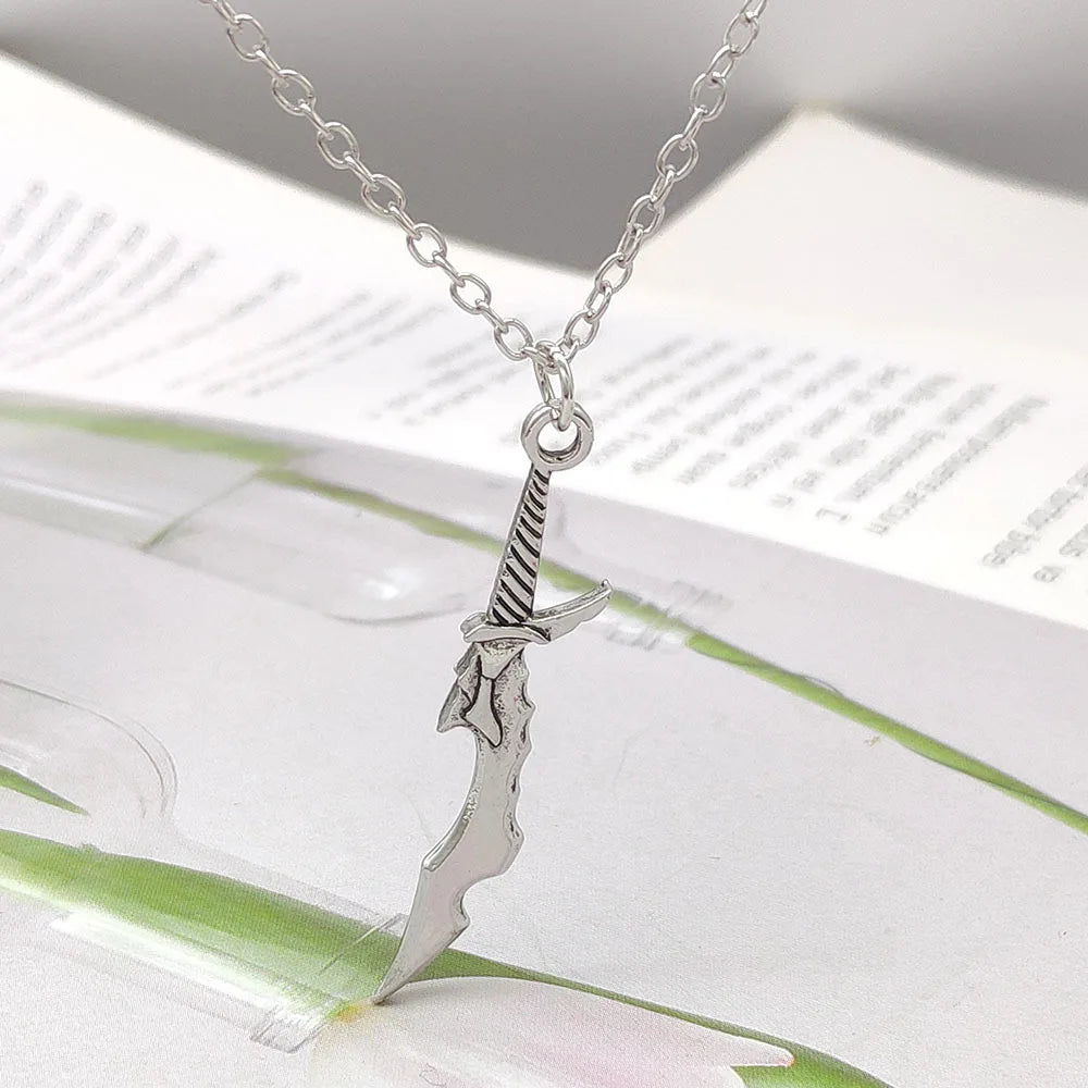 "Anime-Inspired Fashion Necklace – Stylish & Minimalist Cosplay Jewelry"