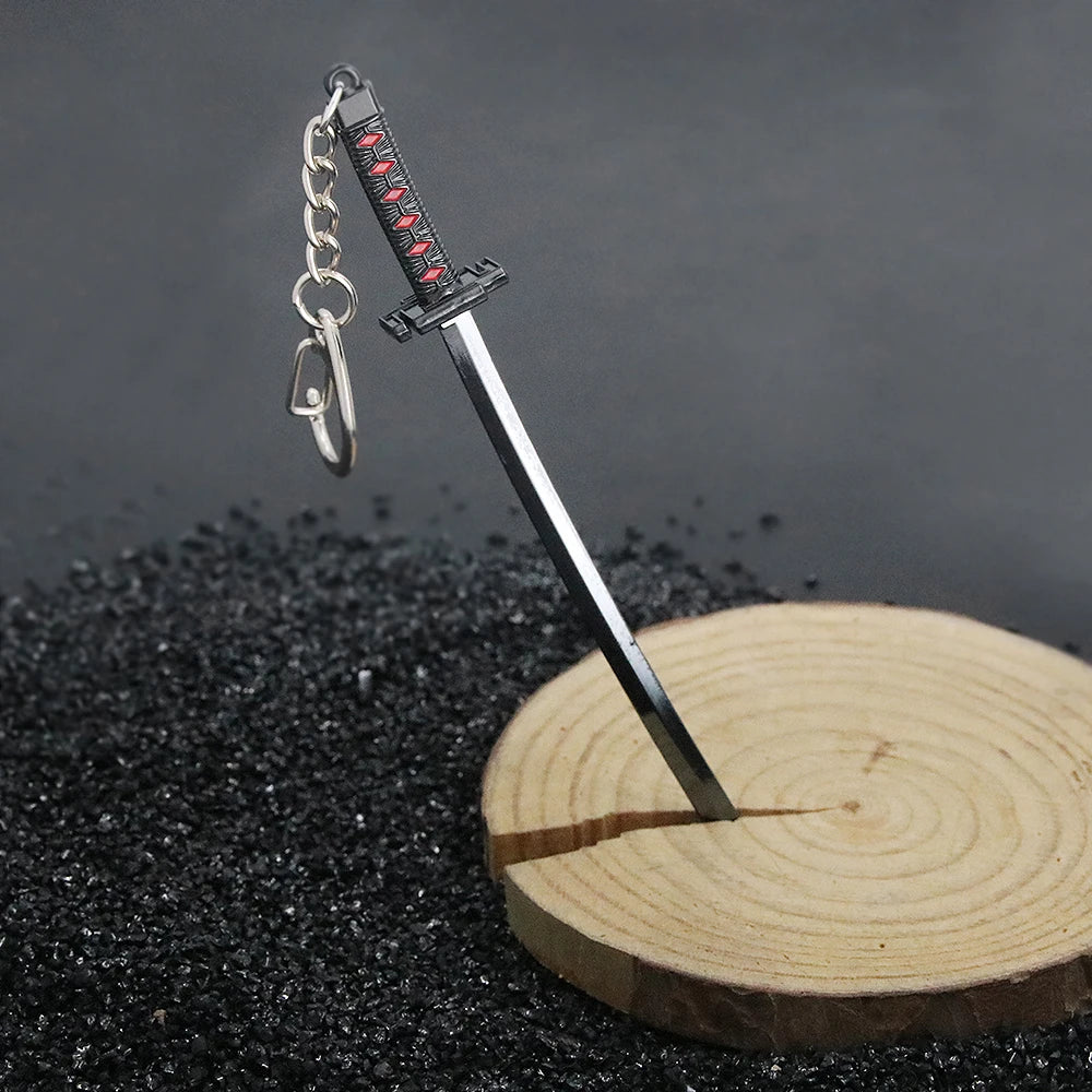 Anime-Inspired Sword Keychain – Miniature Metal Katana Pendant Keyring