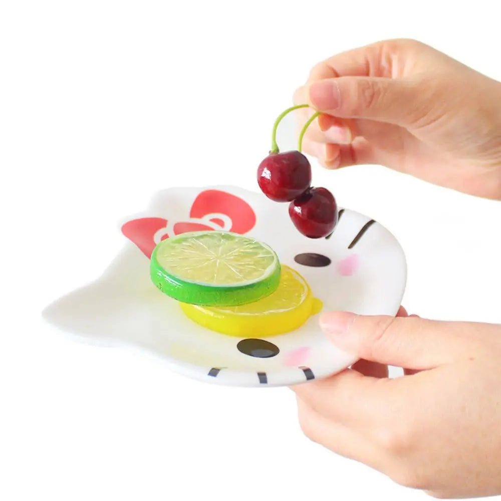 "Kawaii Character Dinner Plates – Cute & Durable Cartoon Tableware!"